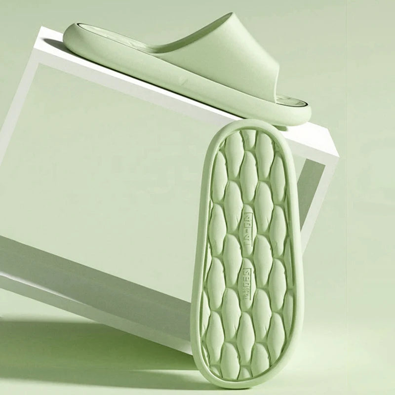 Slippers for men summer outdoor wear 2024 new indoor home bathroom non-slip wear-resistant beach sandals for women